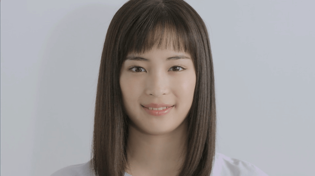 広瀬すずささんの幼少期の写真が初公開 18歳選挙メッセージムービーで ネタとぴ