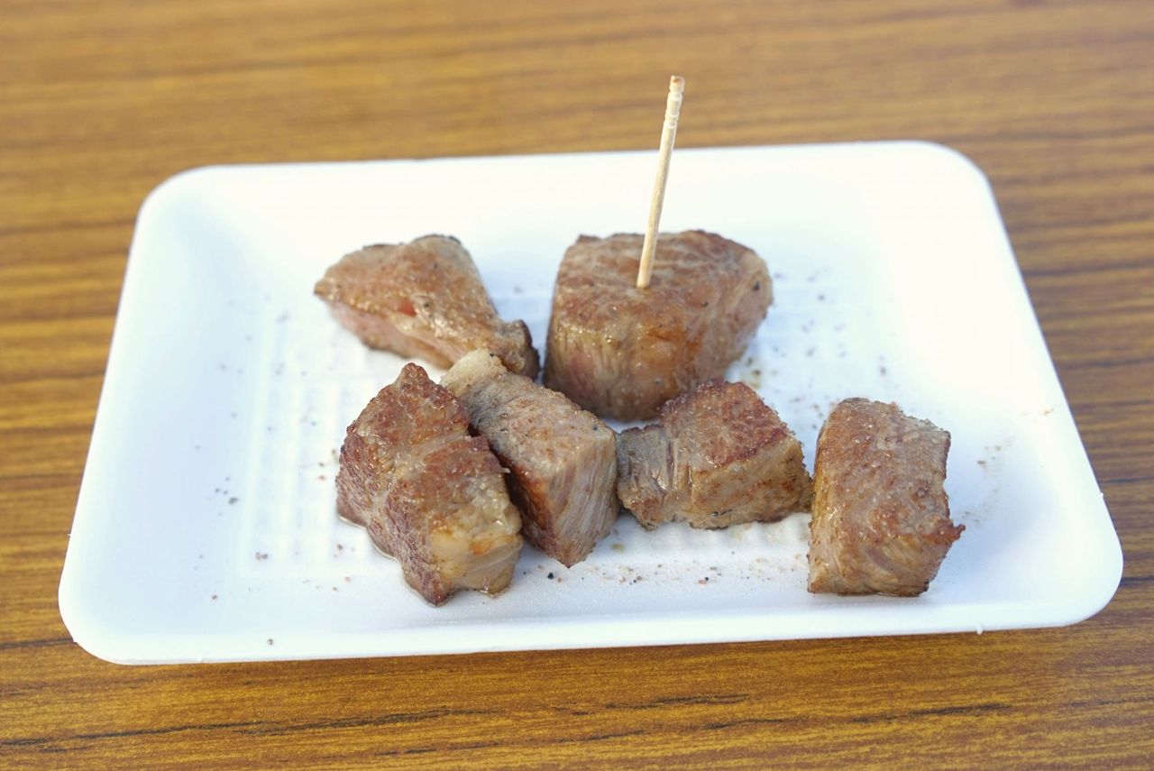 まだまだ珍しい珍しいハラル対応のお肉が楽しめる「Halal焼肉　成田屋」より、「常陸牛　モモ　ブロックステーキ」を選択
