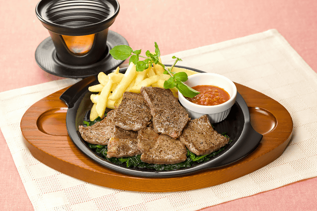 ガストなのにコンロで自分で焼く ビーフカットステーキ フェアが本日21日 金 から開催 好奇心旺盛な子供や 子連れではステーキ専門店や焼き肉店に行けないママにも ネタとぴ