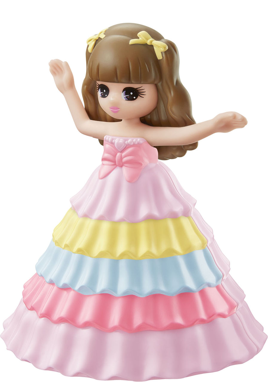 【カラフルプリンセス  リカちゃん】ピンク、青、黄色などカラフルなドレスを着たリカちゃん