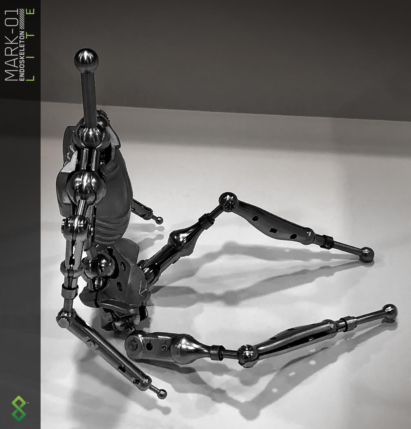 ステンレススチール製 Mark I: LITE Endoskeleton