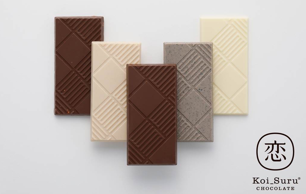 石屋製菓の新商品「恋するチョコレート」各840円。北海道素材にこだわった5フレーバーをラインナップ