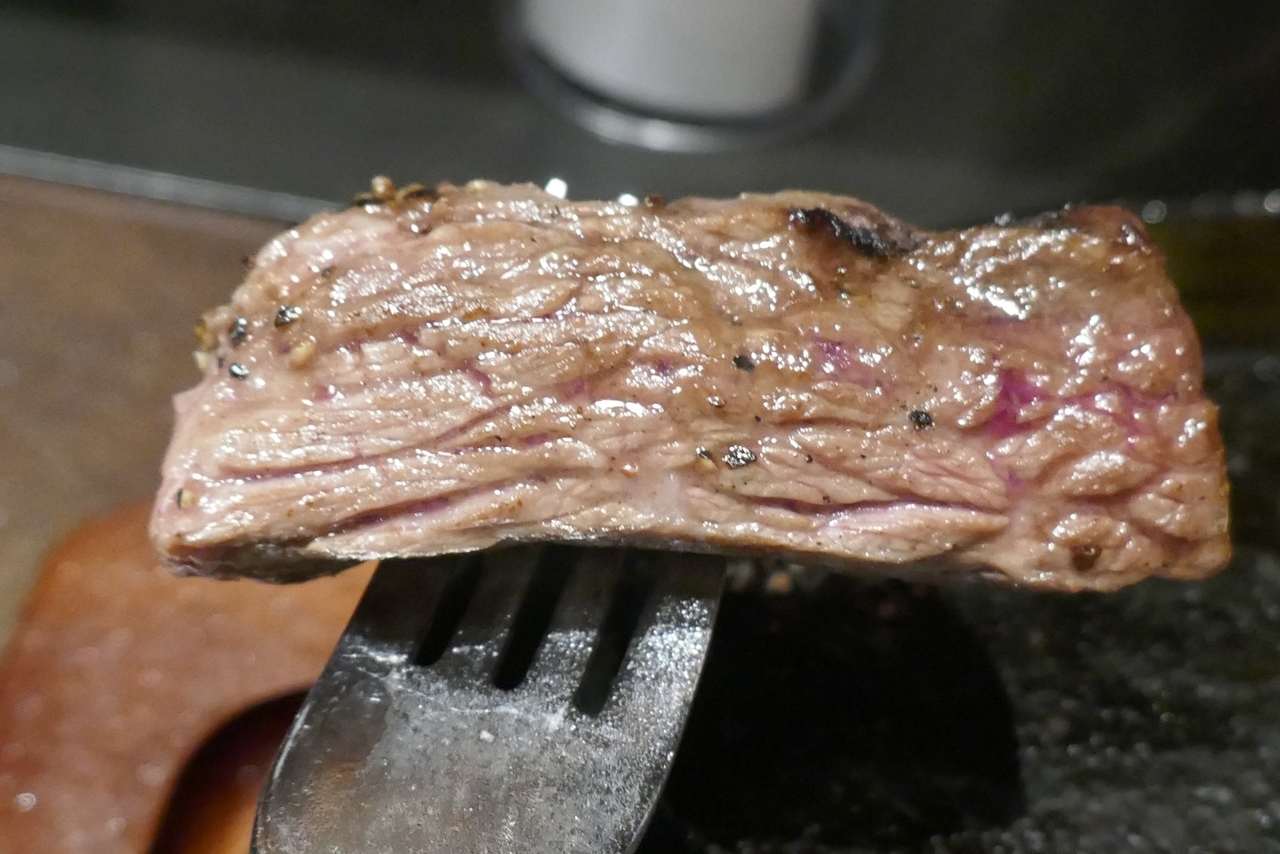 しっかりとお肉全体に火を通すと、食感が柔らかくなる上にジューシーさもUP！