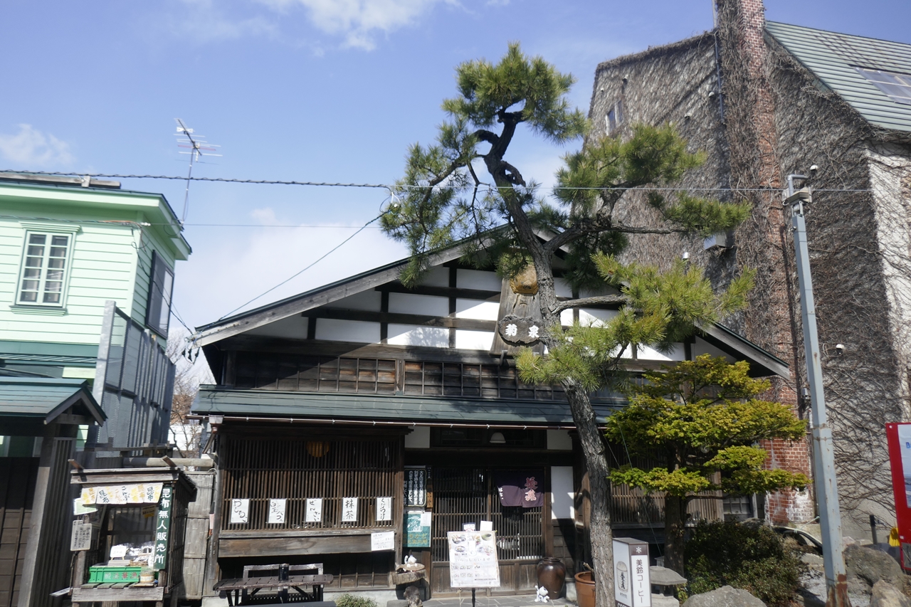 函館聖地巡礼中にひと休みするなら、「Saint Snow」の鹿角聖良、鹿角理亞の実家の設定のある「茶房　菊泉」へ