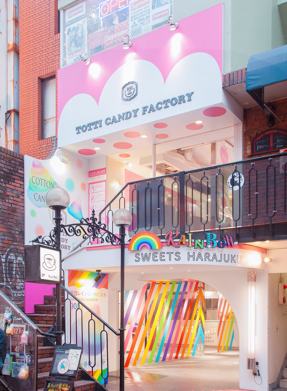 原宿の路面店としてオープンする「RAINBOW SWEETS HARAJUKU」。2階は姉妹店の「TOTTI CANDY FACTORY」