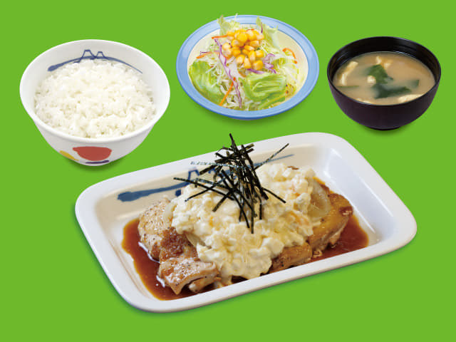 鉄板で焼き上げた鶏もも肉に特製タルタルソースをふんだんに 松屋が 和風タルタルチキン定食 を本日22日 火 発売 生姜ダレにたっぷり玉子 シャキシャキ玉ねぎ ネタとぴ