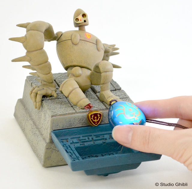 バルス と唱えれば本物のように光る 天空の城ラピュタ の 光る飛行石 光のみちびき が発売 困ったときのおまじない にも対応 連動する ロボット兵 も ネタとぴ