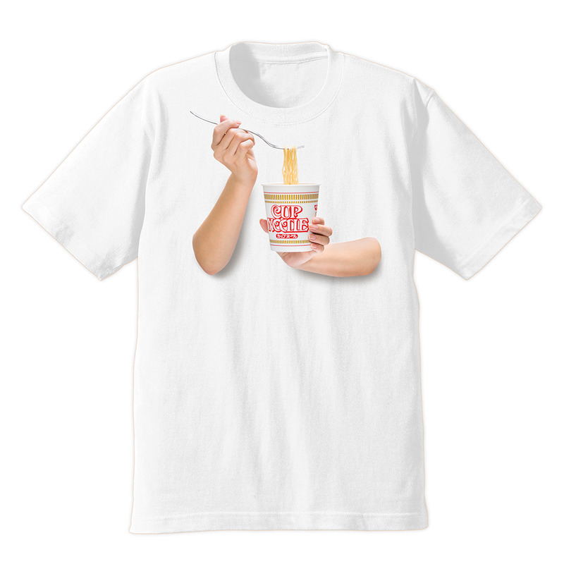 本物の「カップヌードル食ってる風Tシャツ」
