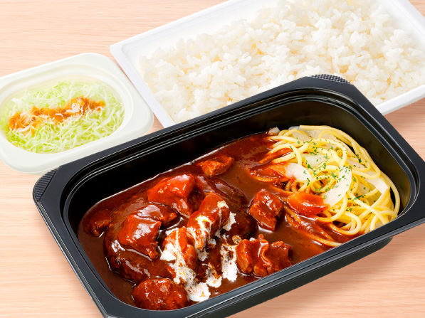 牛肉ゴロゴロのあつあつシチューをたっぷりかけたハンバーグ! Sガストが「ビーフシチューバーグ」を本日7日(木)から期間限定販売～ビーフシチュー ...