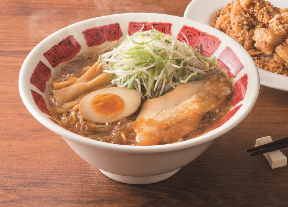 「炒め玉ねぎ醤油スープの具沢山ラーメン」699円（税別）