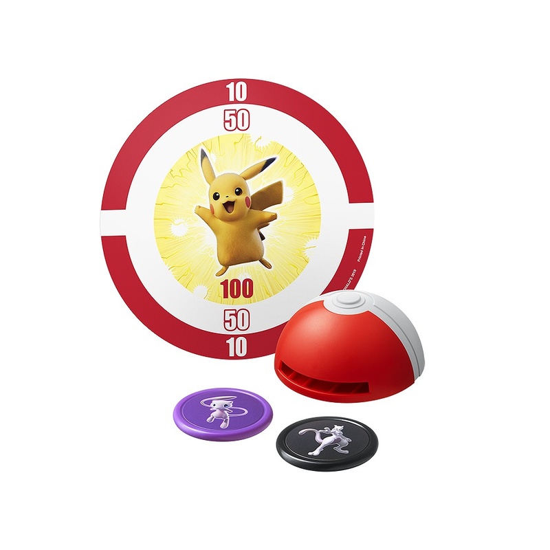 【モンスターボール ディスクシューター】ピカチュウが描かれた的に向けて、モンスターボールからディスクを発射するおもちゃ。平面に的を置き、モンスターボールのボタンを押してディスクを発射し、的に入った点数を競うことができます。