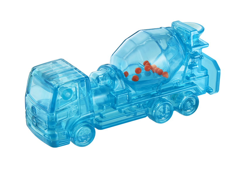 【UD トラックス クオン ミキサー車 水でっぽう】トミカの工事現場で働くミキサー車の形をした水でっぽうのおもちゃです。後ろのポンプを引きながら水を入れ、引いたポンプを押すと前から水が出ます
