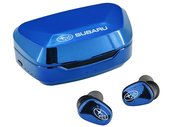スバル　Bluetoothワイヤレスイヤホン 六連星とメタリックブルーが耳に輝く! スバルが「ワイヤレスイヤホン
