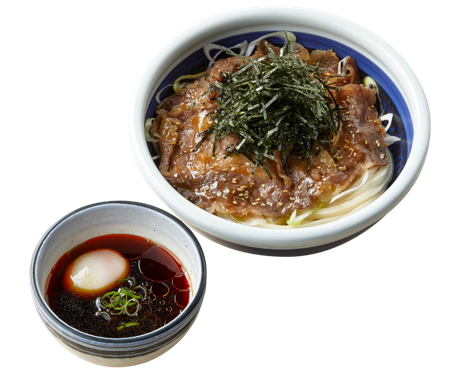 神戸牛にとろ り卵黄を絡める牛焼肉丼が税込590円 丸亀製麺が生産者を応援する神戸牛を使用した特別な一杯 神戸牛旨辛つけうどん と 神戸牛焼肉丼 を本日6日 火 発売 ネタとぴ