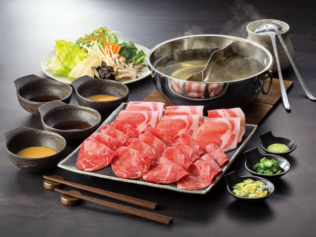 価格据え置きで牛たん 鹿児島産黒豚もしゃぶしゃぶし放題で税込2 599円 しゃぶ葉が本日29日 水 から期間限定販売 公式アプリで10 Offクーポン配信 野菜や麺類 ご飯 カレー ソフトクリーム スイーツも食べ放題 ネタとぴ