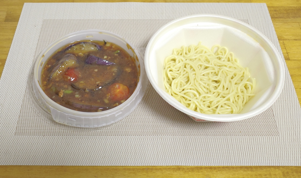 「麻婆茄子炸醤（ジャージャー）麺」は、日本式の「ジャージャー麺」、韓国式の「チャジャンミョン」とも違う味に期待！