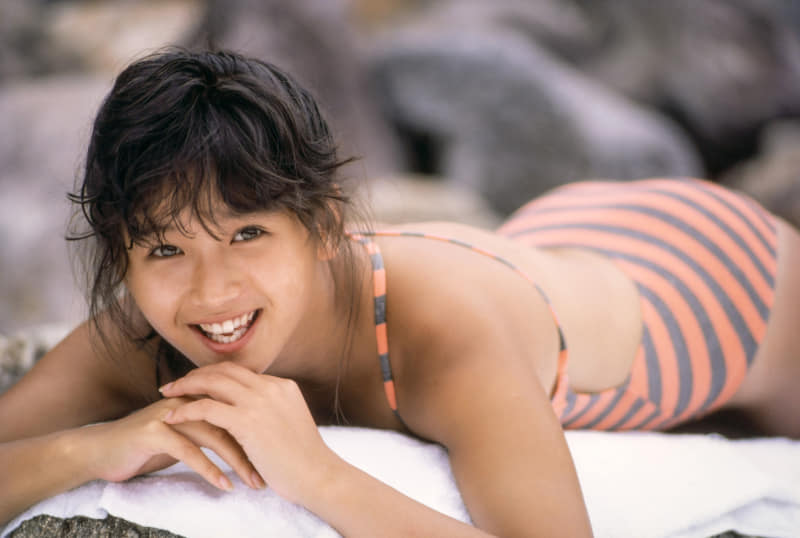18歳になる直前の本田美奈子.さんの弾けるような笑顔がまぶしい！