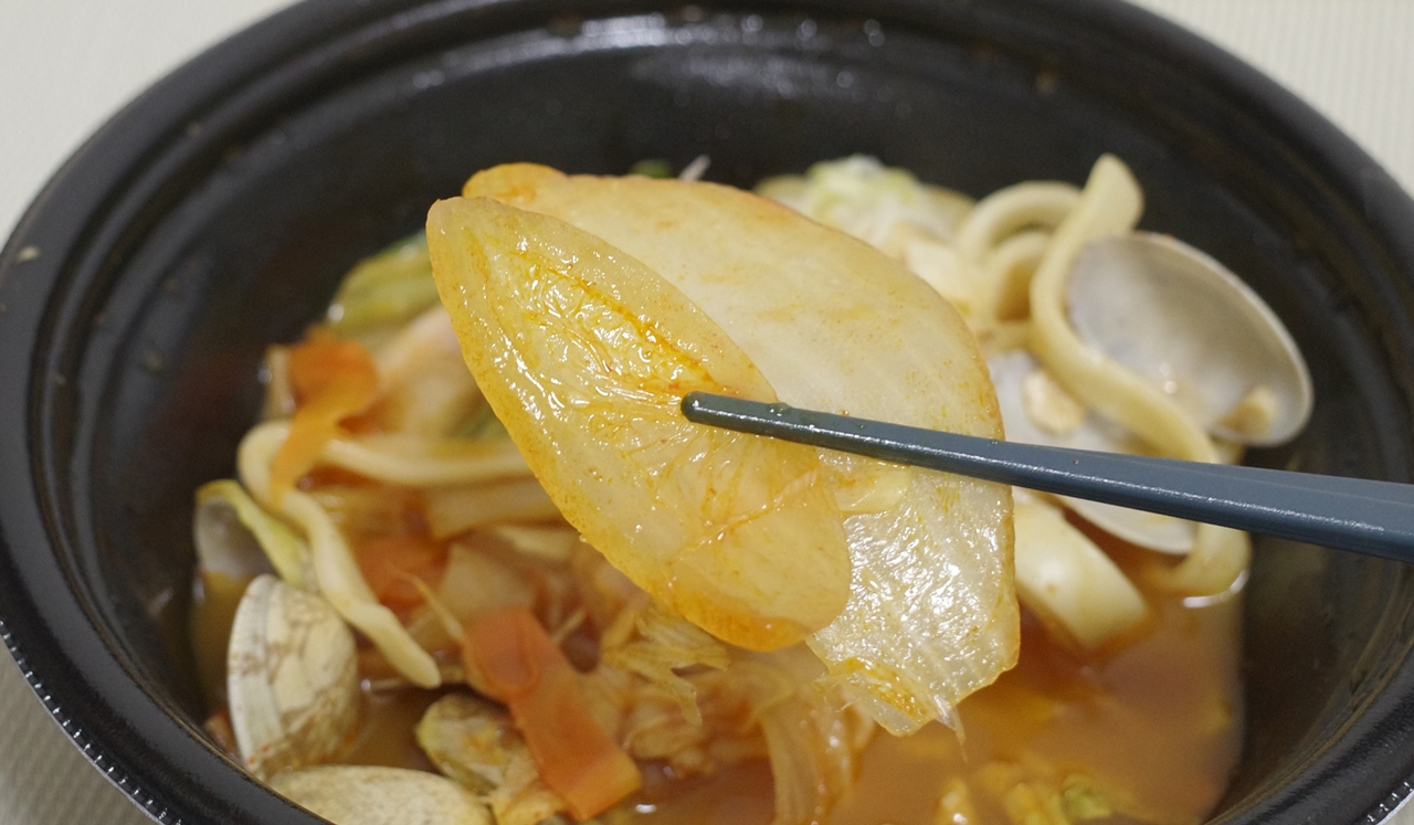 玉ねぎはスープの風味が染みている上に、大きめサイズなので食べごたえ十分！