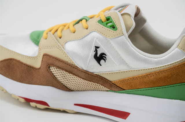 こってりスニーカーが誕生 天下一品 Le Coq Sportif の 鶏 つながりコラボでラーメンからインスパイアされた限定スニーカーが本日10日 水 発売 お待ち と お持ち と誤表記発覚もそのまま販売 ネタとぴ