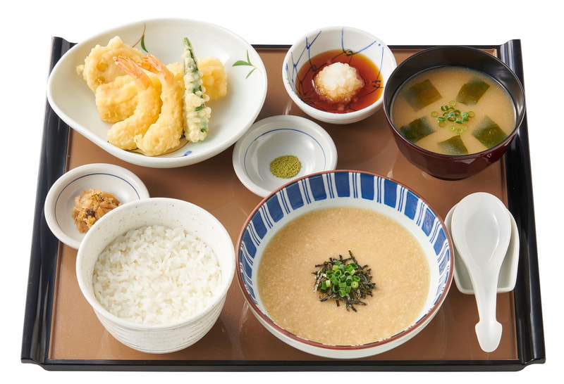 「静岡とろろ汁と天ぷらの定食」 920円(税込)