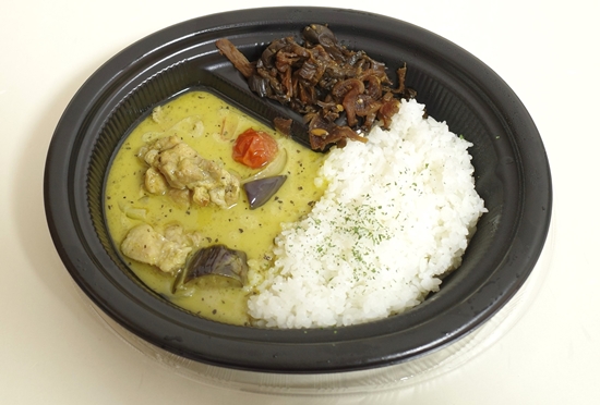 食レポ マイカリー食堂で グリーンカレー 鶏肉や野菜がごろごろっと入って食べごたえバッチリウマウマ 松屋 松のや併設店でもどうぞ ネタとぴ