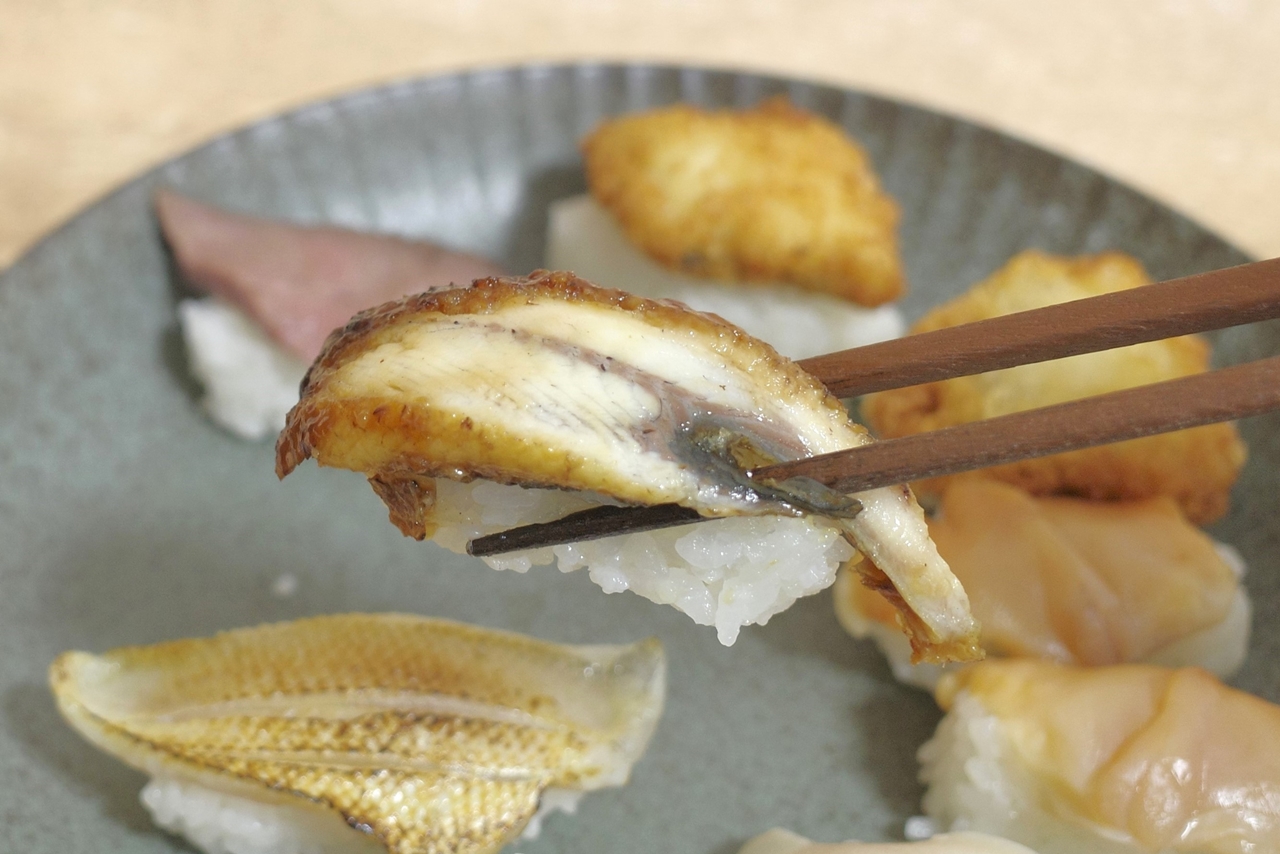 「鹿児島県産大切りうなぎ」は、うな丼をひと口大に凝縮したような一品！