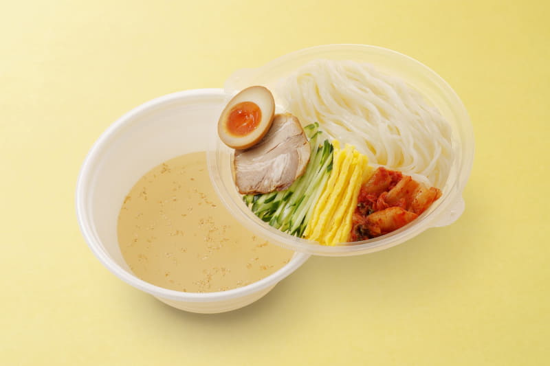 「五目冷麺」テイクアウト756円(税込)567kcal