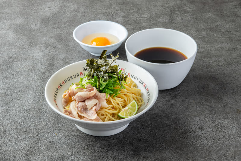 「ざるたまラーメン」890円(税込)、「ざるラーメン」790円(税込)※