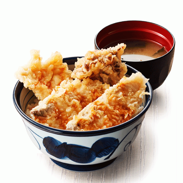 「関ぶりと鶏の天丼」890円(税込)