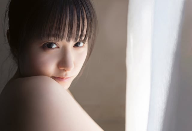 日テレジェニック2014の前田美里が鮮烈すぎる一糸まとわぬ“生まれたままの姿”を披露!  写真集「記憶の雫」の先行カットが「FRIDAY」に独占掲載～「限界の限界まで全力で挑んだ作品になっているのでぜひ！」 - ネタとぴ