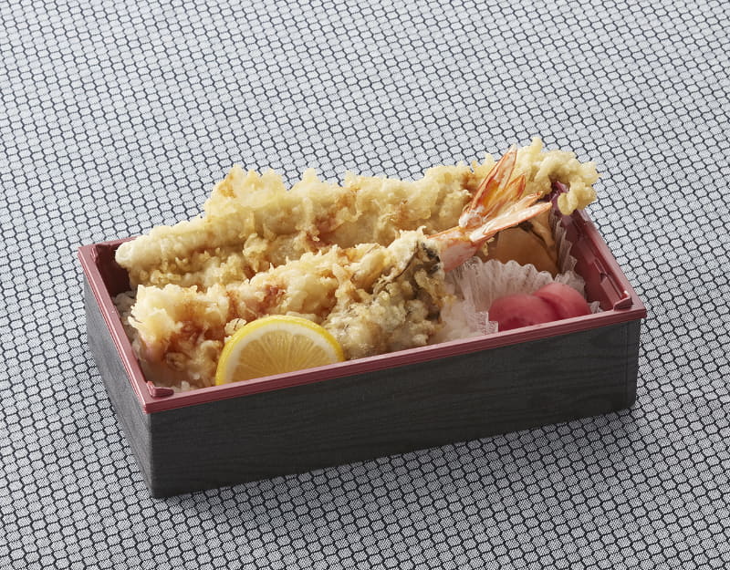 「ごちそう天重弁当(秋)」テイクアウト1,180円(税込)／デリバリー1,590円(税込)