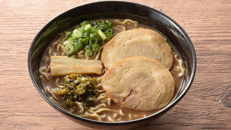 「無鉄砲監修 濃厚豚骨ラーメン」646円(税込)444kcal