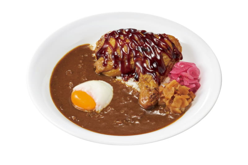 「てりたま炭火チキンカレー」ミニ780円(税込)772kcal、並盛880円(税込)1,061kcal、大盛1,020円(税込)1,401kcal、メガ1,180円(税込)1,752kcal