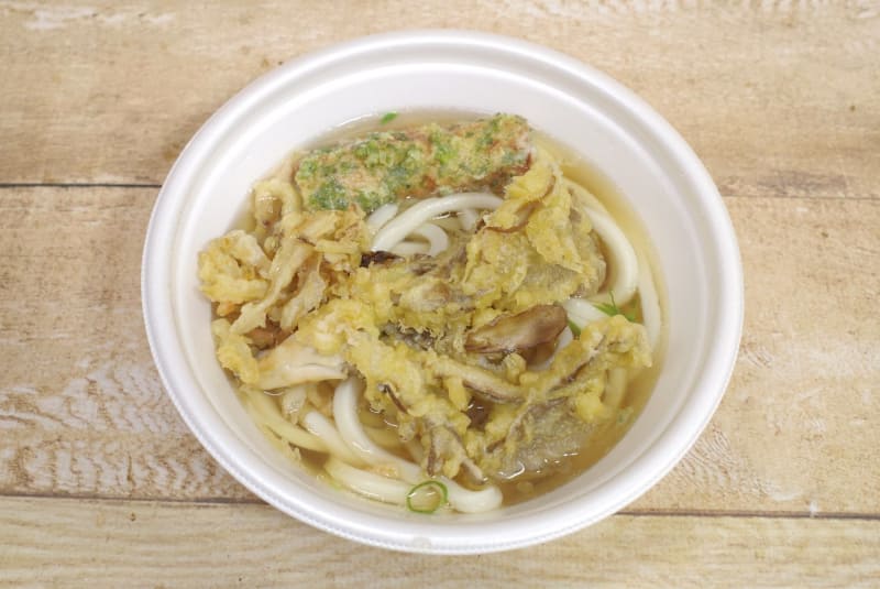 名実ともに「まいたけ天うどん弁当(温)」な姿に変身！