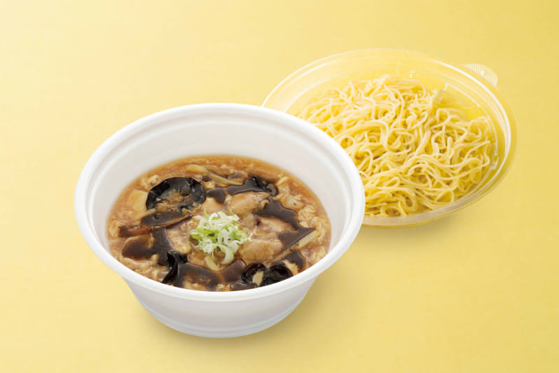 「四川式黒胡椒酸辣湯麺【お持ち帰り】」756円(税込)900kcal