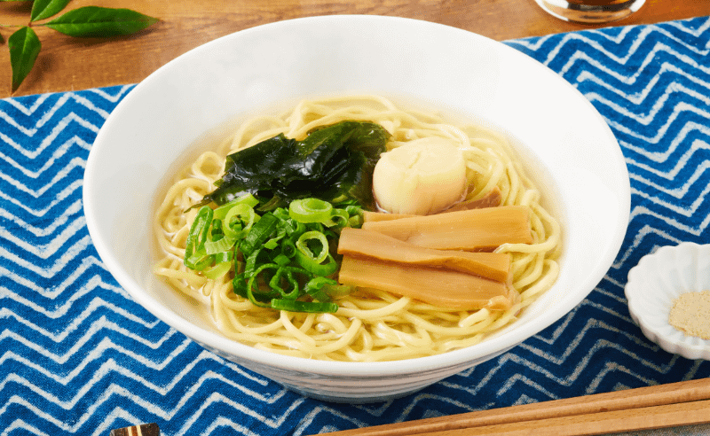 「道産ほたて出汁の旨み 塩ラーメン」626円(税込)387kcal