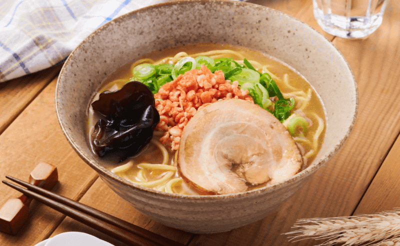 「えびの旨み えび味噌ラーメン」594円(税込)479kcal