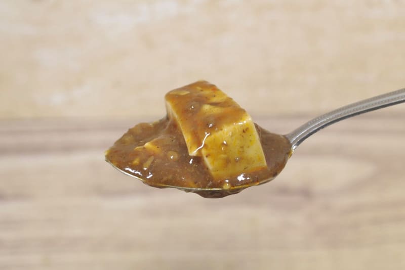 四川麻婆豆腐は辛味、塩気、旨味に満ちた麻婆餡がひき肉と豆腐に馴染んでウマー！