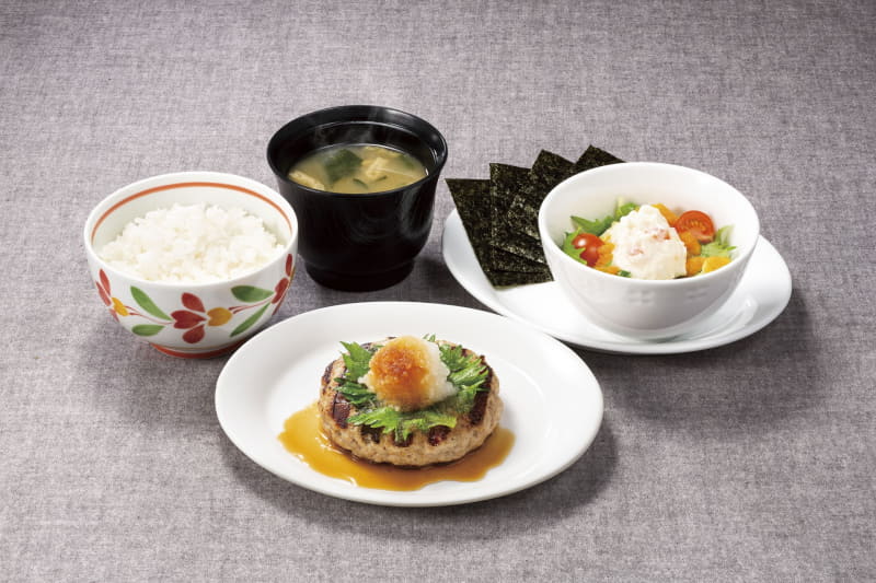 「おろしハンバーグ朝食」924円(税込)