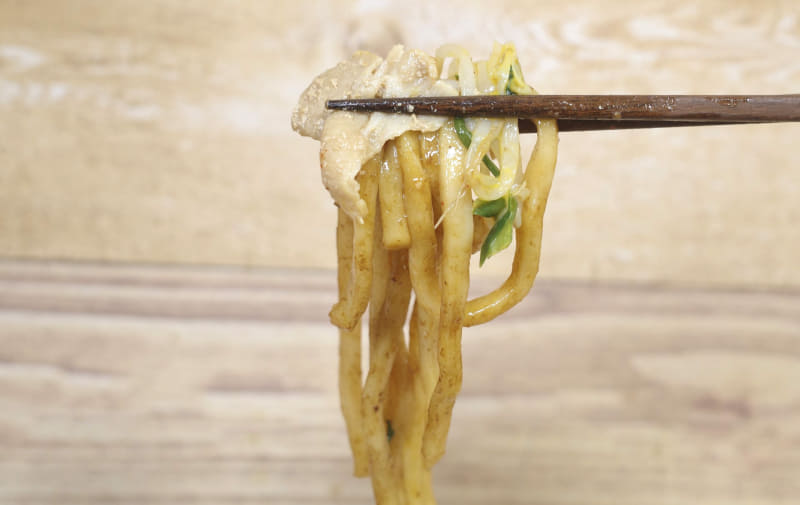 「大盛 にんにく醤油焼うどん」は、ご飯物感覚でうどんに具をまとわせて喰らうのが正解！