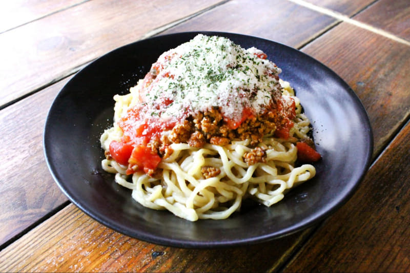 「ボロネーゼ風和え麺」990円(税込)