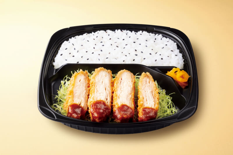 「15層のミルカツ弁当」734円(税込)603kcal