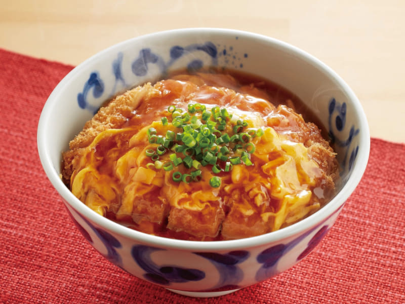 「あんかけロースかつ丼」922円(税込)