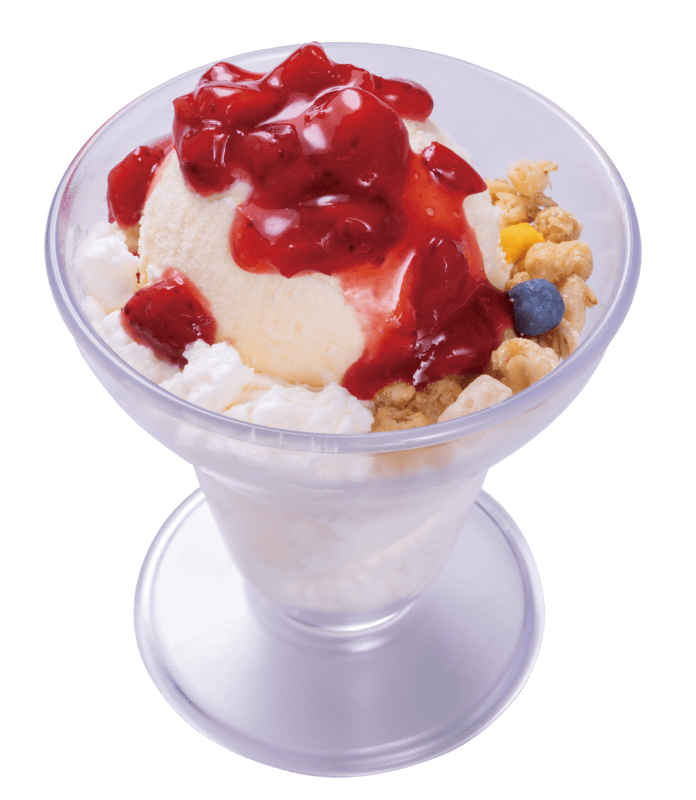 「苺のふんわりチーズムース＆バニラパフェ」450円(税込)