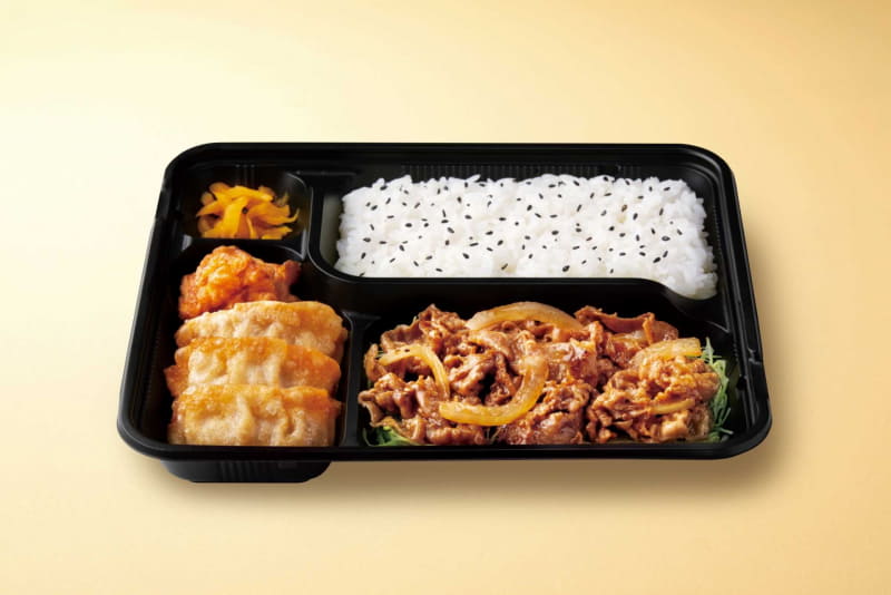 「スタミナ牛焼肉弁当」831円(税込)※通常価格885円(税込)1,071kcal