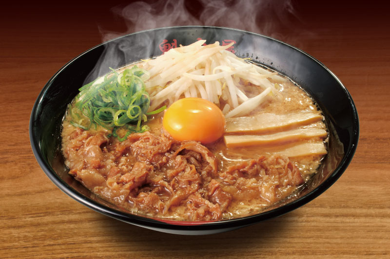 「特製肉玉醤油そば」並968円(税込)1,011kcal、大1,122円(税込)1,306kcal