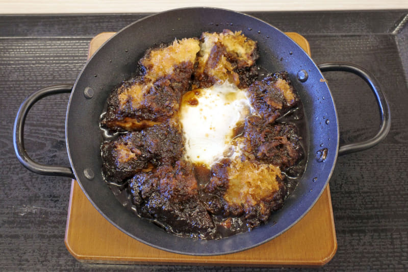 黒味噌チキンカツは兎にも角にもボリューミー！
