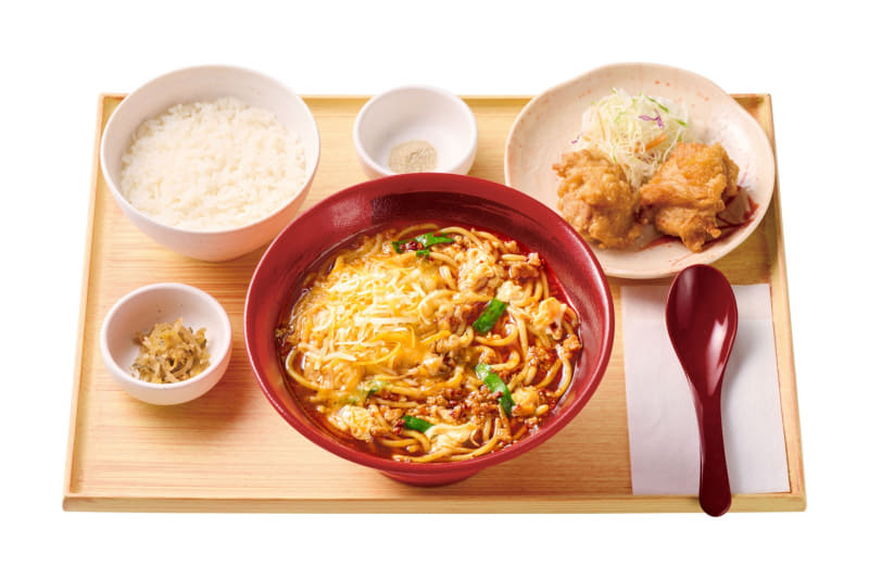「【たっぷりチーズ】辛うま麺とから揚げの定食」1,290円(税込)1,138kcal