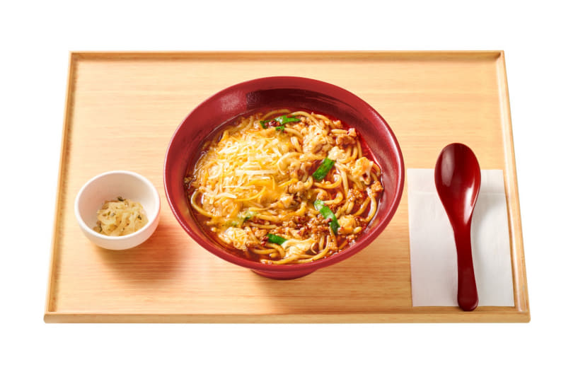 「【たっぷりチーズ】辛うま麺」980円(税込)724kcal