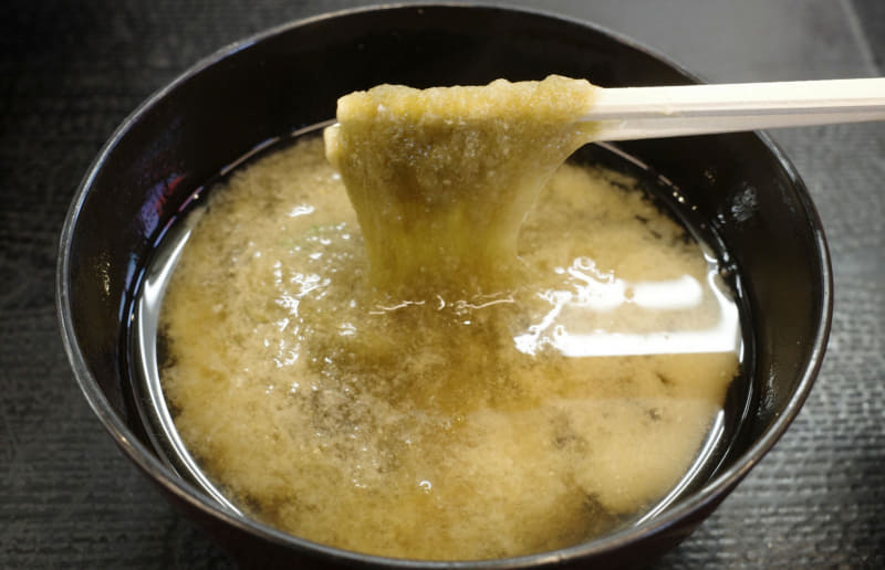 とろろ昆布入りのみそ汁で食事をFINISH！